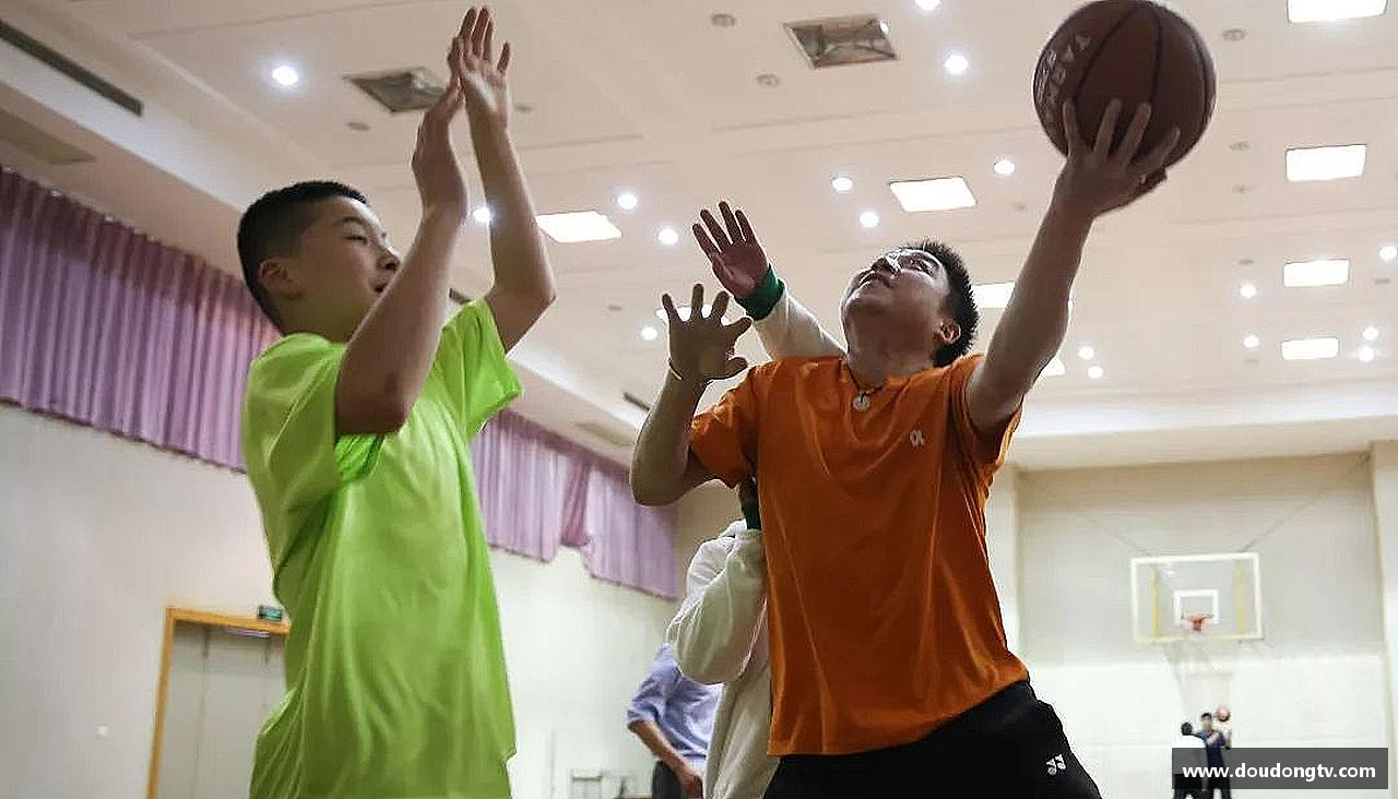 英国威廉希尔平台力量源自团结，奋斗点亮梦想！